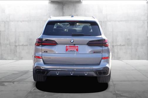 2025 BMW X5 M60i