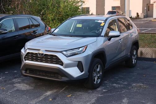 2025 Toyota RAV4 Hybrid XLE