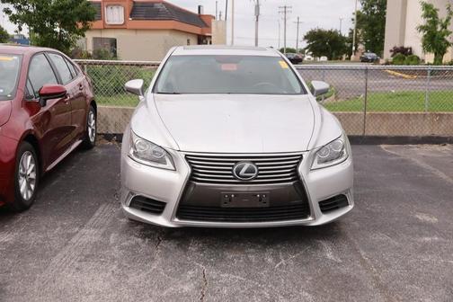 Liquid Platinum 2016 Lexus LS 460 Base