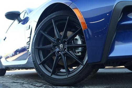 2025 Toyota GR86 Premium