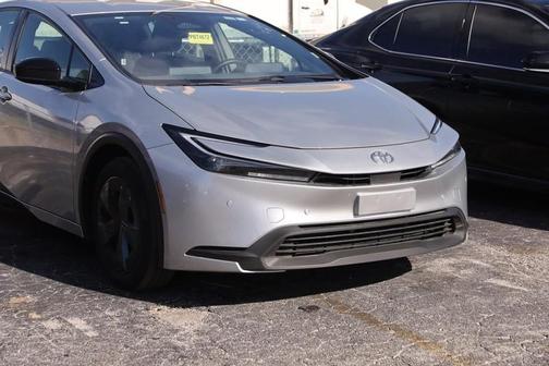 2024 Toyota Prius LE