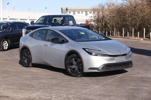 2024 Toyota Prius LE