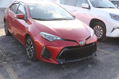 Barcelona Red Metallic 2018 Toyota Corolla SE