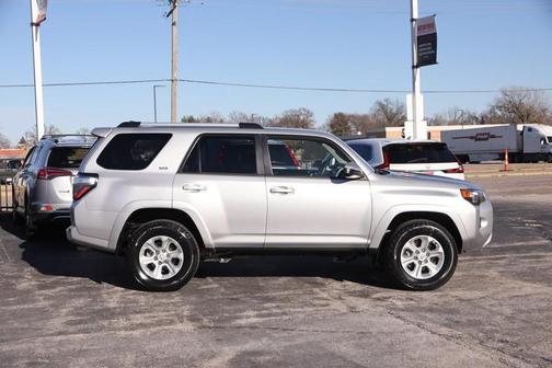 2024 Toyota 4Runner SR5