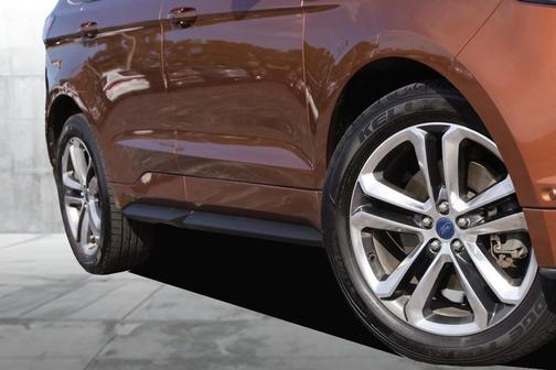 2017 Ford Edge Sport