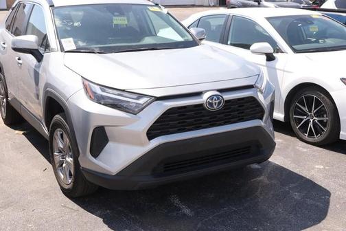 2024 Toyota RAV4 Hybrid XLE
