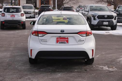 2024 Toyota Corolla Hybrid LE