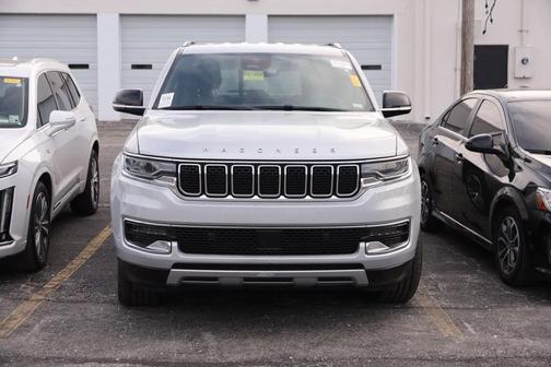 Silver Zynith 2023 Jeep Wagoneer L Series II 4x4