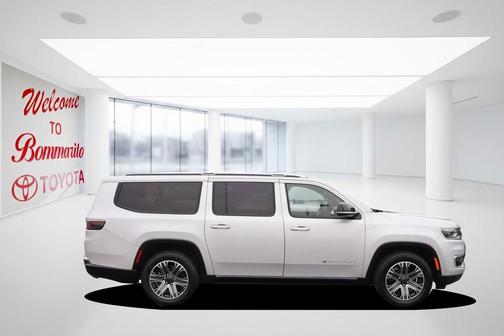 Silver Zynith 2023 Jeep Wagoneer L Series II 4x4