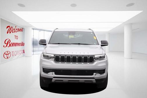 Silver Zynith 2023 Jeep Wagoneer L Series II 4x4