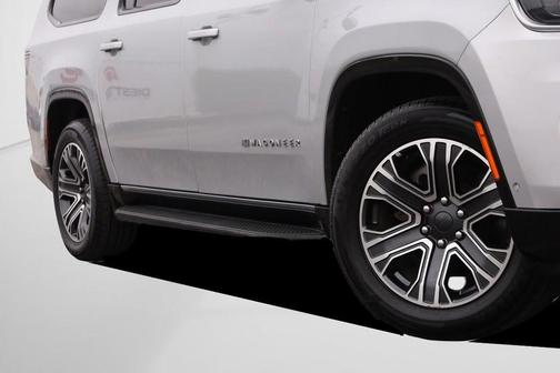Silver Zynith 2023 Jeep Wagoneer L Series II 4x4