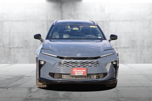 2025 Toyota Crown Signia Limited