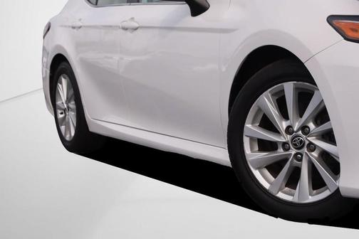 White 2022 Toyota Camry LE