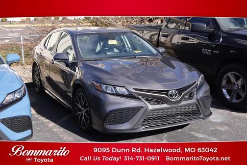 2024 Toyota Camry SE