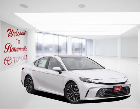 Wind Chill Pearl 2026 Toyota Camry XLE