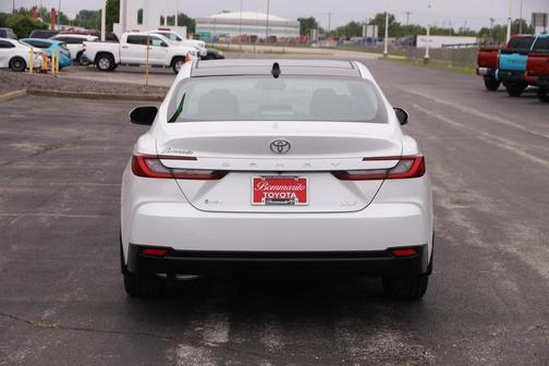 Wind Chill Pearl 2026 Toyota Camry XLE