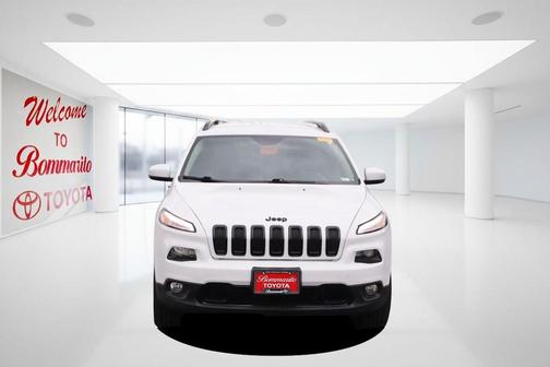 Bright White Clearcoat 2017 Jeep Cherokee Limited