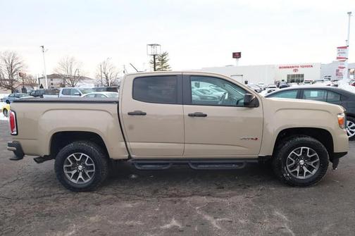 2022 GMC Canyon AT4