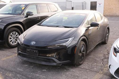 2025 Toyota Prius XLE