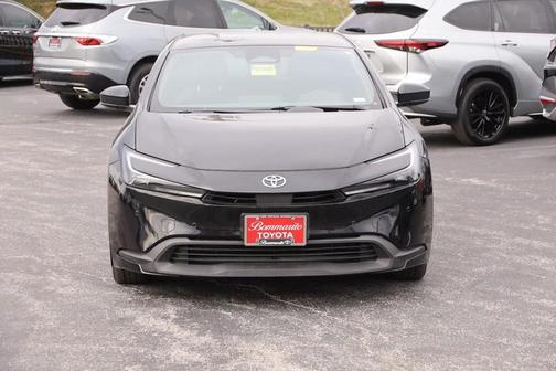 2025 Toyota Prius XLE