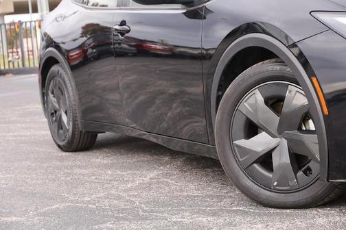 2025 Toyota Prius XLE