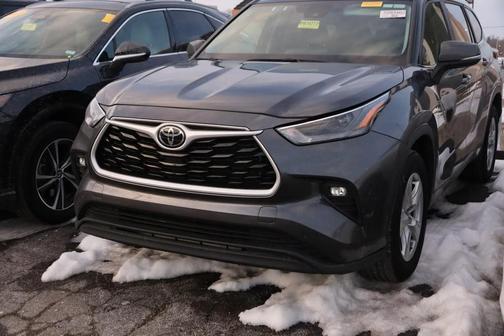 2024 Toyota Highlander LE