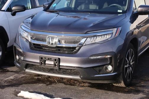 2022 Honda Pilot Touring 8-Passenger