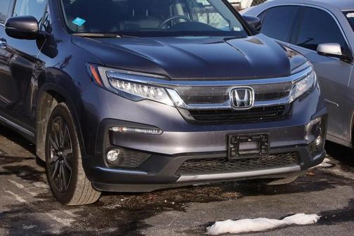 2022 Honda Pilot Touring 8-Passenger