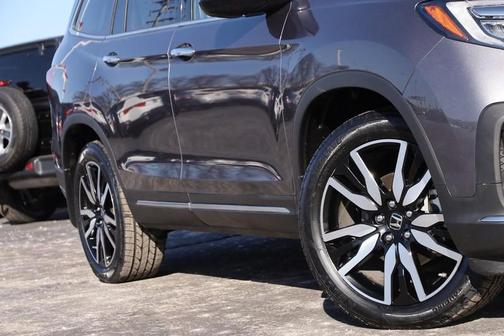 2022 Honda Pilot Touring 8-Passenger