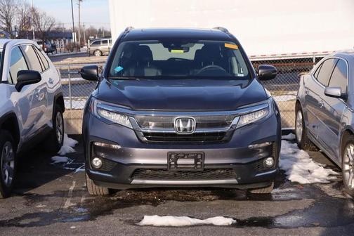 2022 Honda Pilot Touring 8-Passenger
