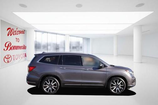 2022 Honda Pilot Touring 8-Passenger
