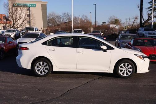 2025 Toyota Corolla Hybrid LE