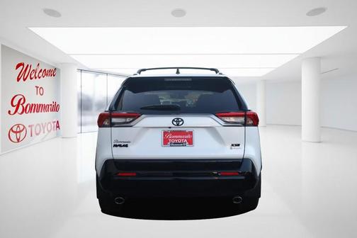 2025 Toyota RAV4 Hybrid SE