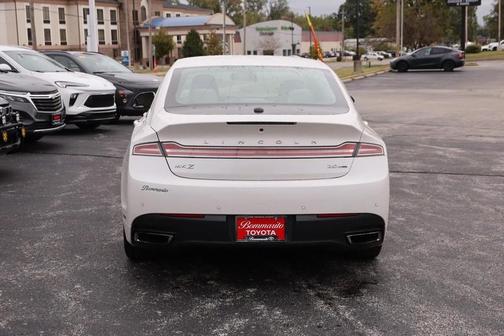 2016 Lincoln MKZ Base
