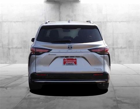 2023 Toyota Sienna Platinum 7 passenger