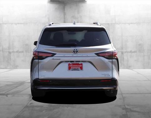 2023 Toyota Sienna Platinum 7 Passenger