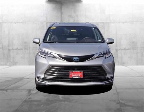 2023 Toyota Sienna Platinum 7 passenger