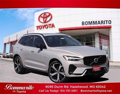 2022 Volvo XC60 B5 R-Design