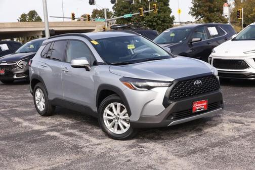 2024 Toyota Corolla Cross LE