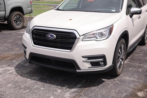 Crystal White Pearl 2022 Subaru Ascent Touring 7-Passenger