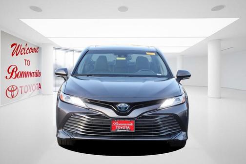 2020 Toyota Camry Hybrid XLE