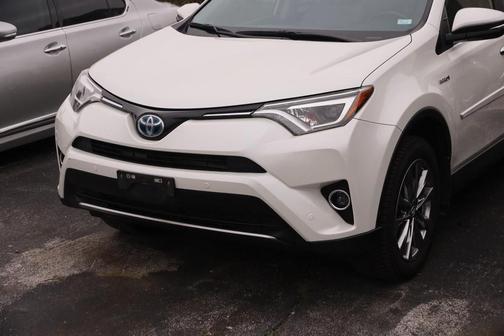 Blizzard Pearl 2017 Toyota RAV4 Hybrid Limited