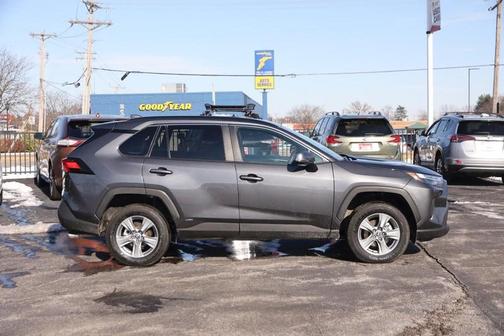 2025 Toyota RAV4 Hybrid XLE