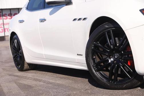 2018 Maserati Ghibli S GranLusso