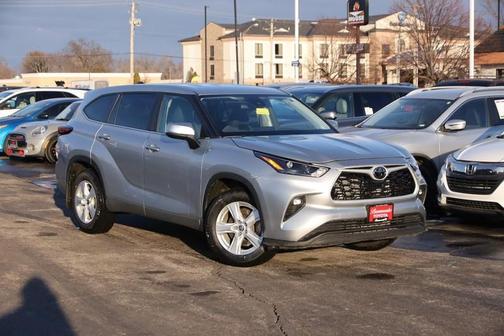 2024 Toyota Highlander LE