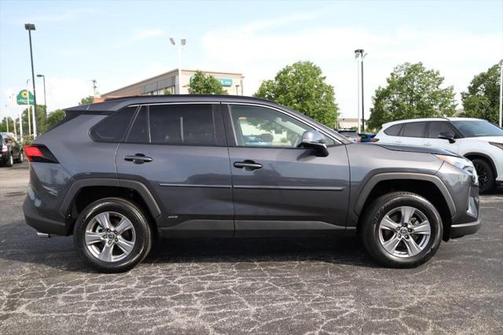 2023 Toyota RAV4 Hybrid LE