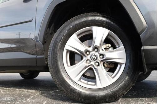 2023 Toyota RAV4 Hybrid LE