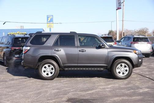 2023 Toyota 4Runner SR5