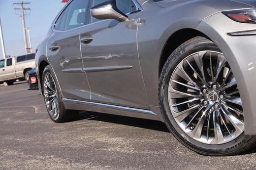 2018 Lexus LS 500 
