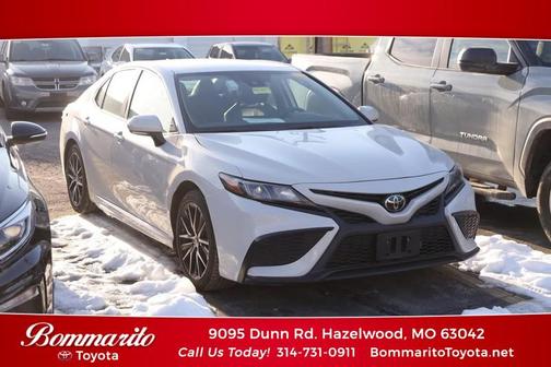 2023 Toyota Camry SE